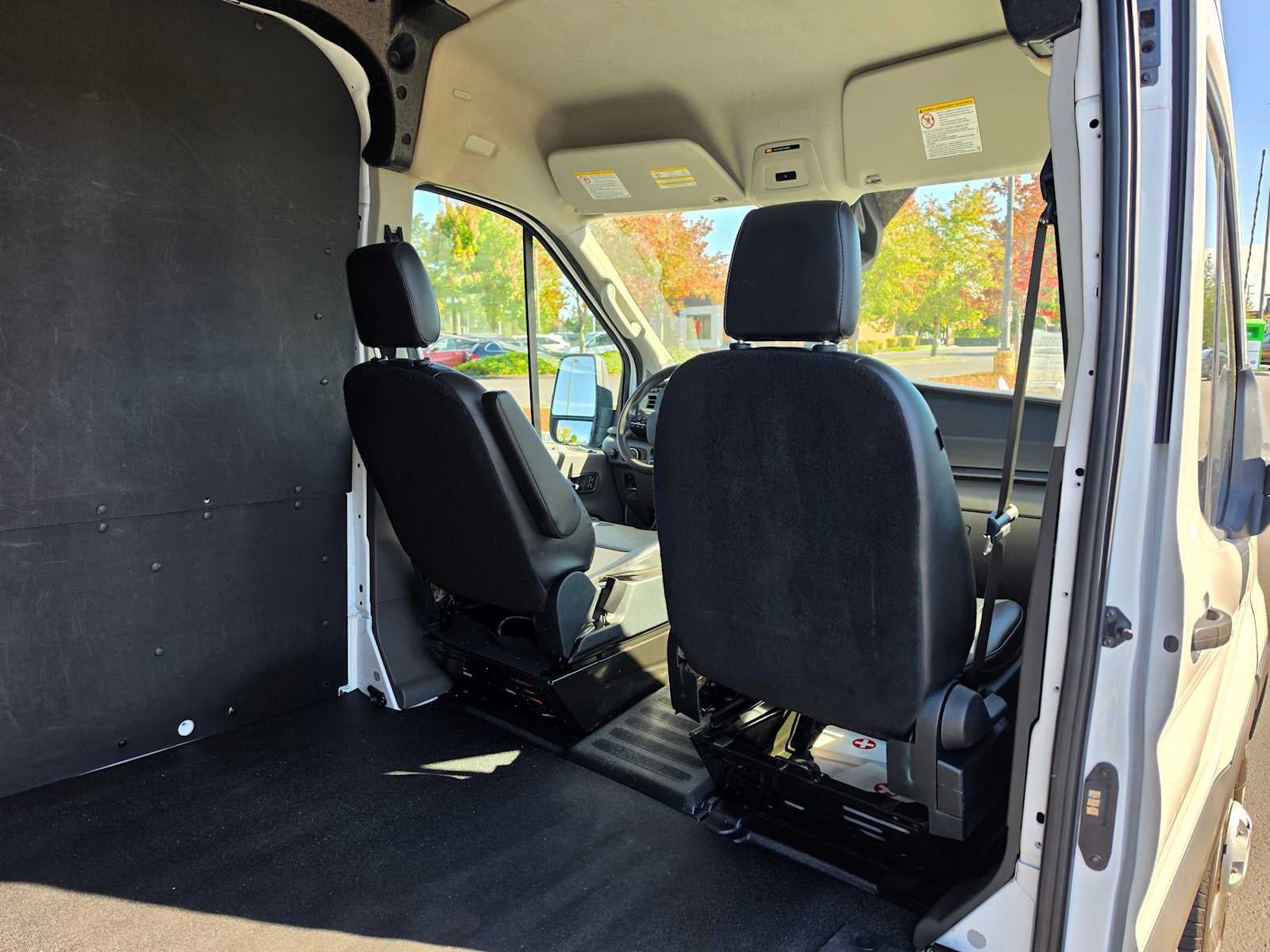 2023 Ford Transit T-250 130" Med Rf 9070 GVWR AWD