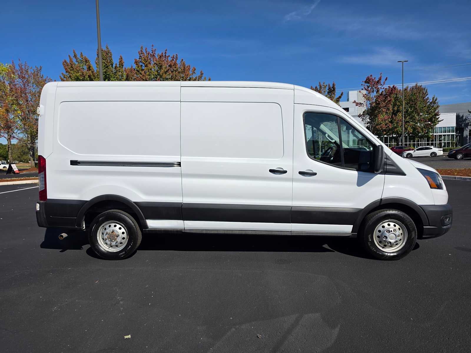 2023 Ford Transit T-250 130" Med Rf 9070 GVWR AWD