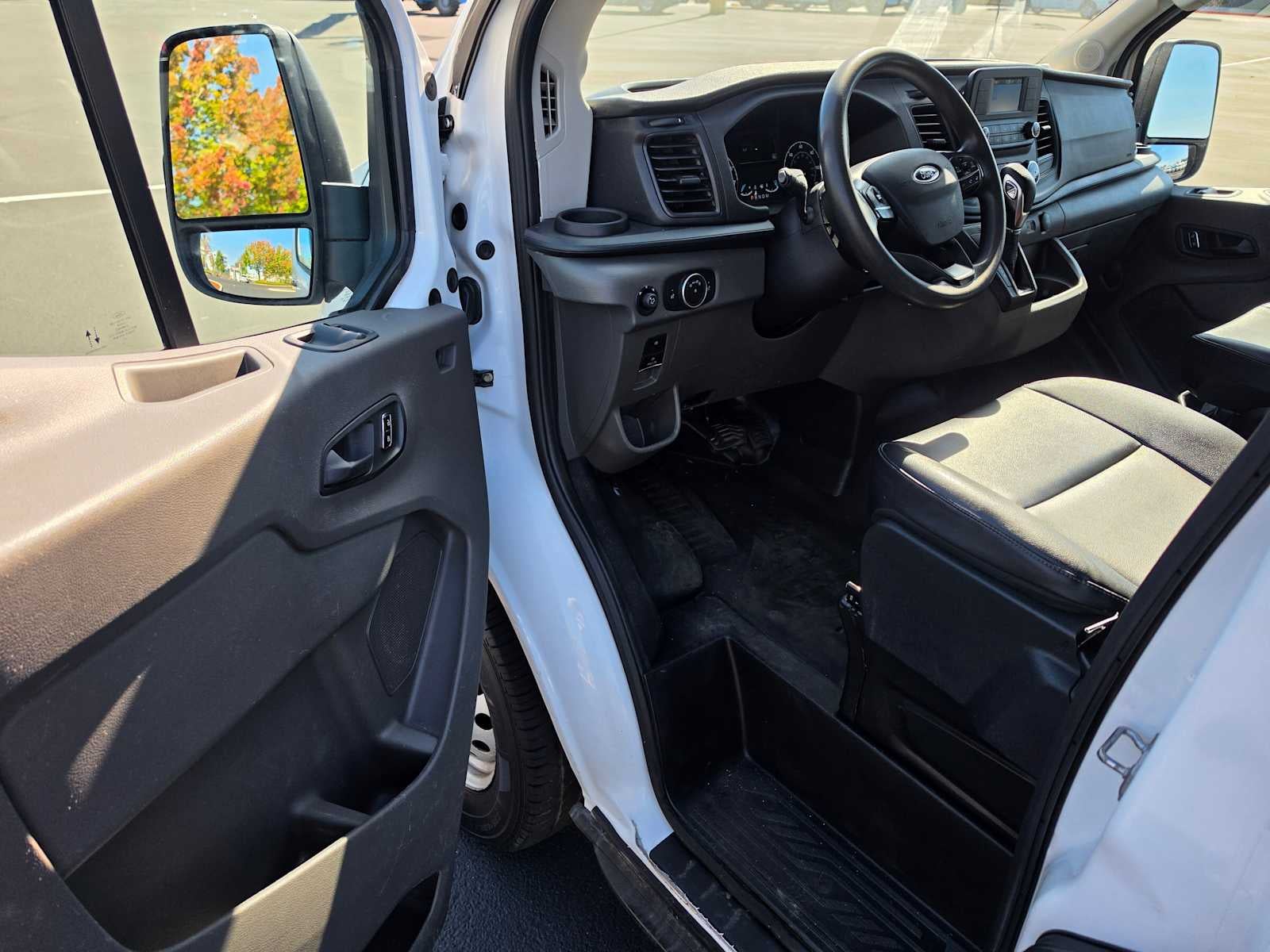 2023 Ford Transit T-250 130" Med Rf 9070 GVWR AWD