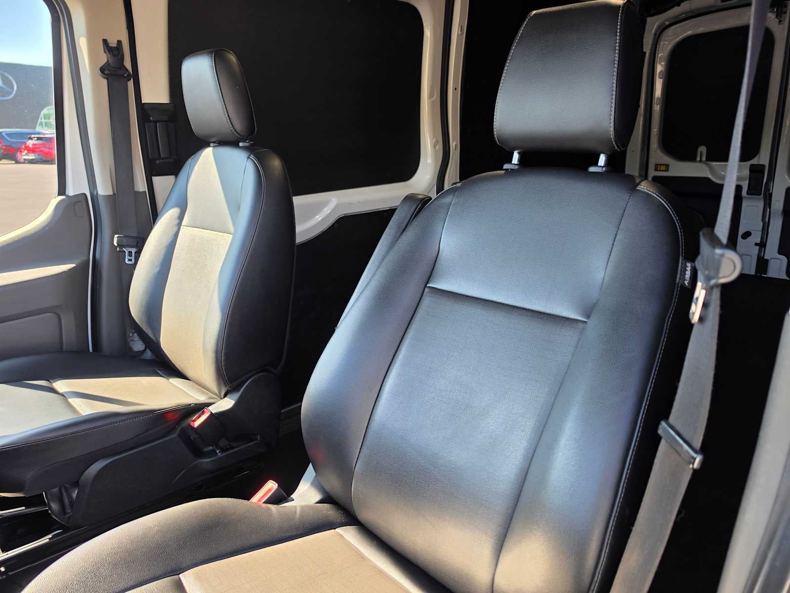 2023 Ford Transit T-250 130" Med Rf 9070 GVWR AWD