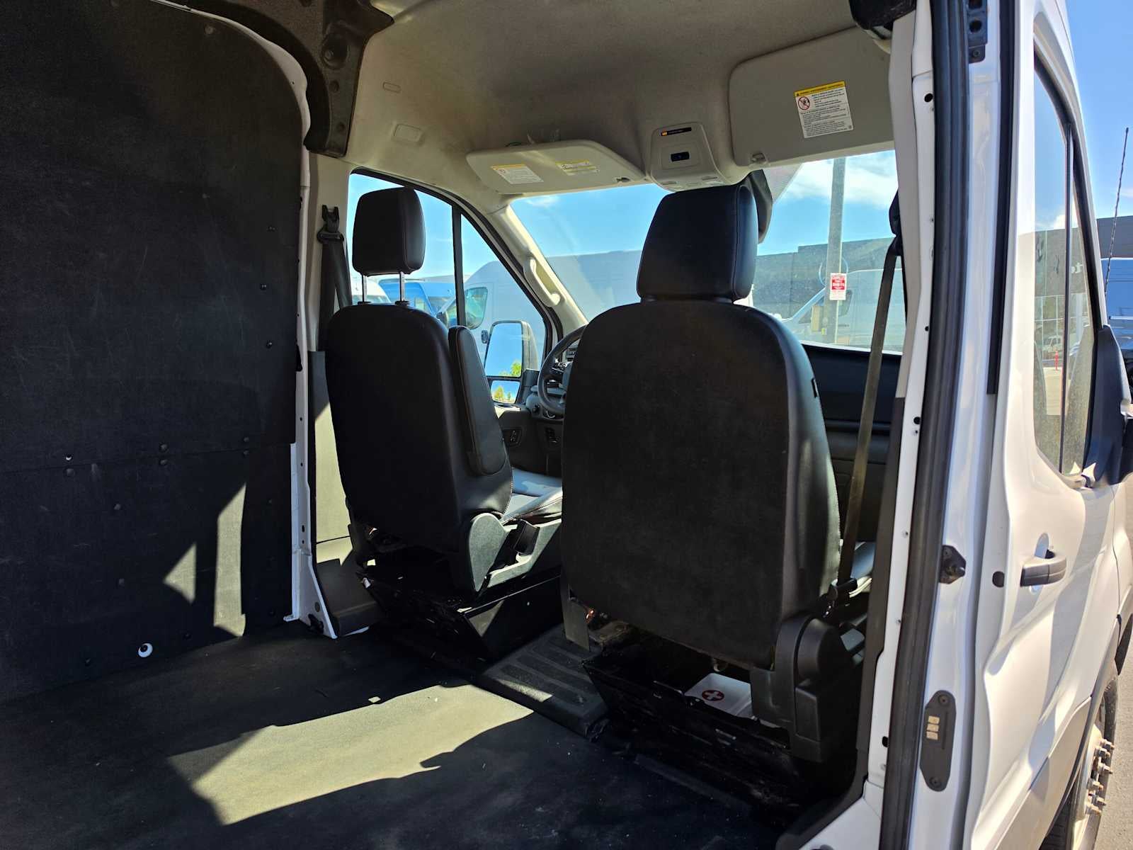 2023 Ford Transit Cargo Van T-250 130" Med Rf 9070 GVWR AWD