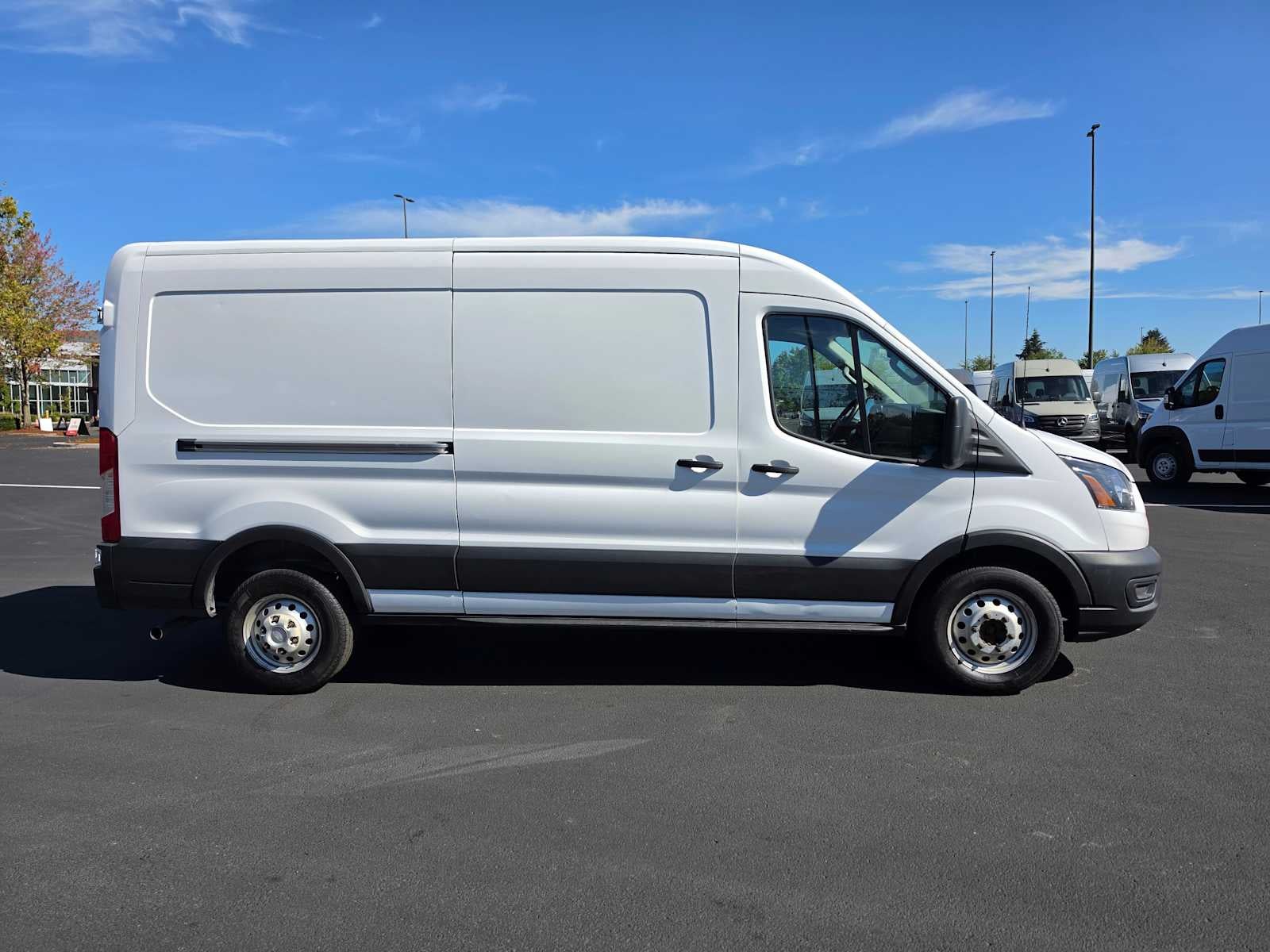 2023 Ford Transit Cargo Van T-250 130" Med Rf 9070 GVWR AWD
