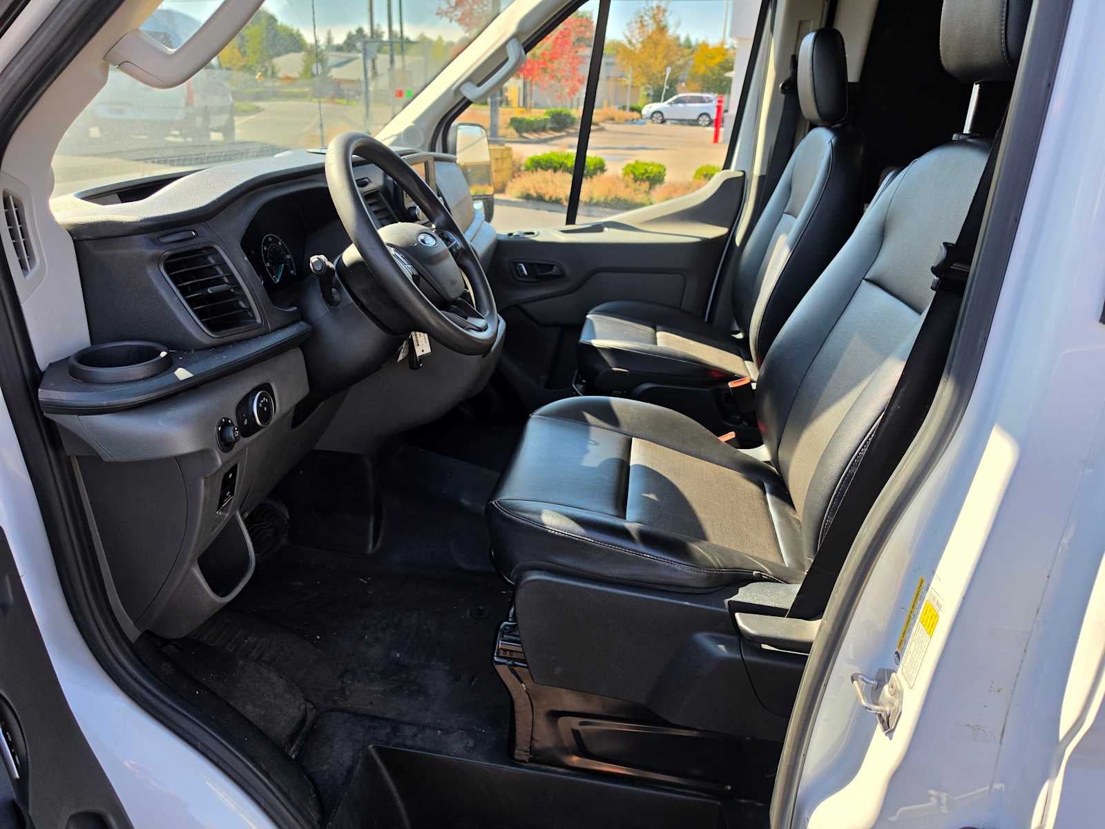 2023 Ford Transit Cargo Van T-250 130" Med Rf 9070 GVWR AWD