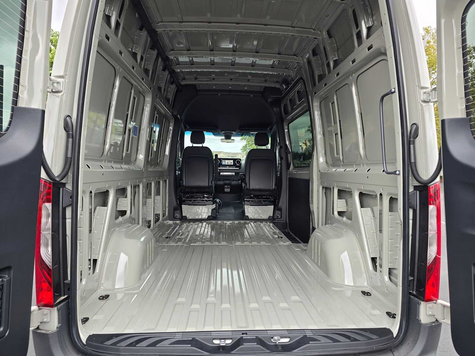 2026 Mercedes-Benz Sprinter 2500 Standard Roof I4 Diesel HO 144" AWD