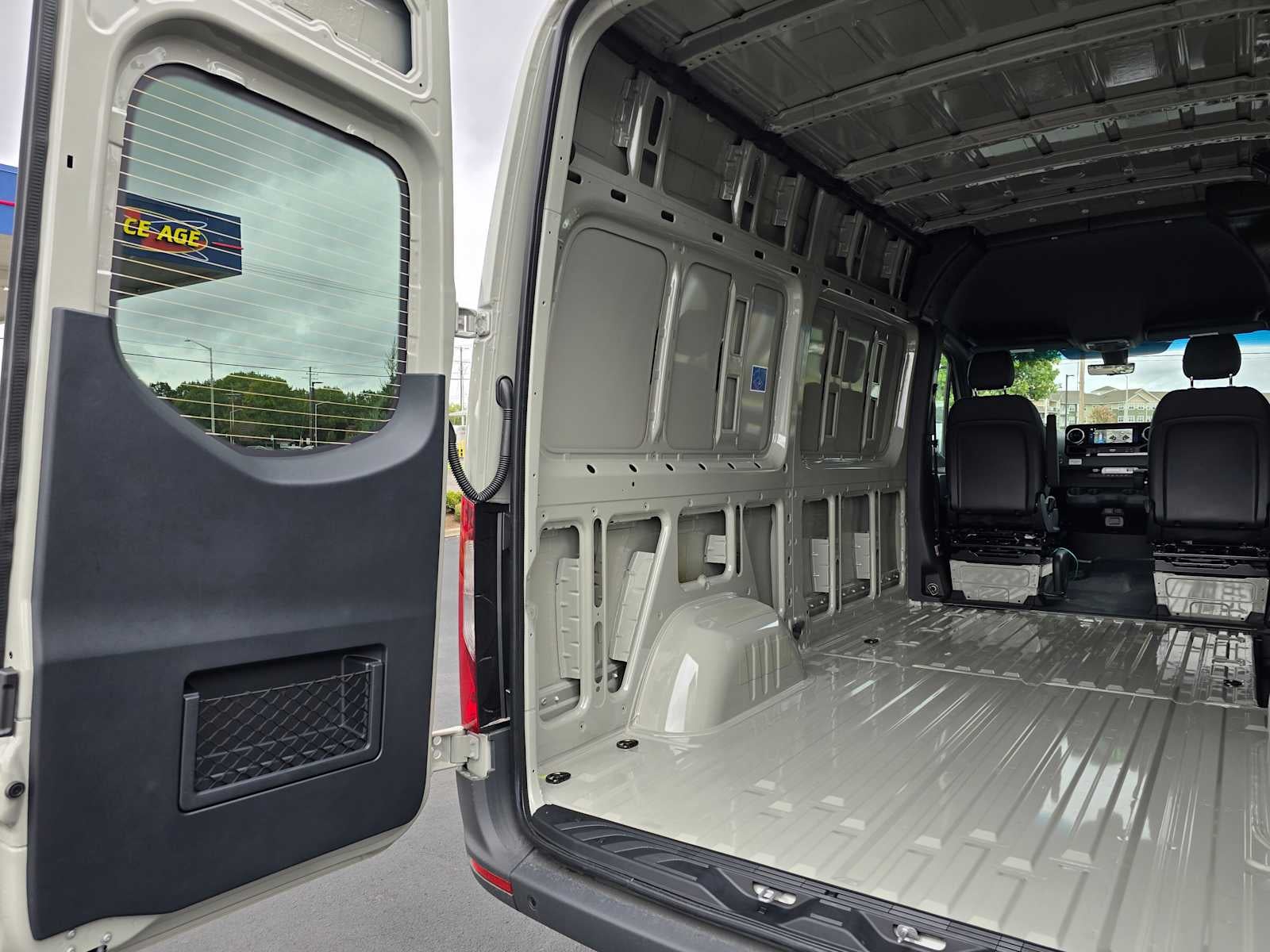 2026 Mercedes-Benz Sprinter 2500 Standard Roof I4 Diesel HO 144" AWD