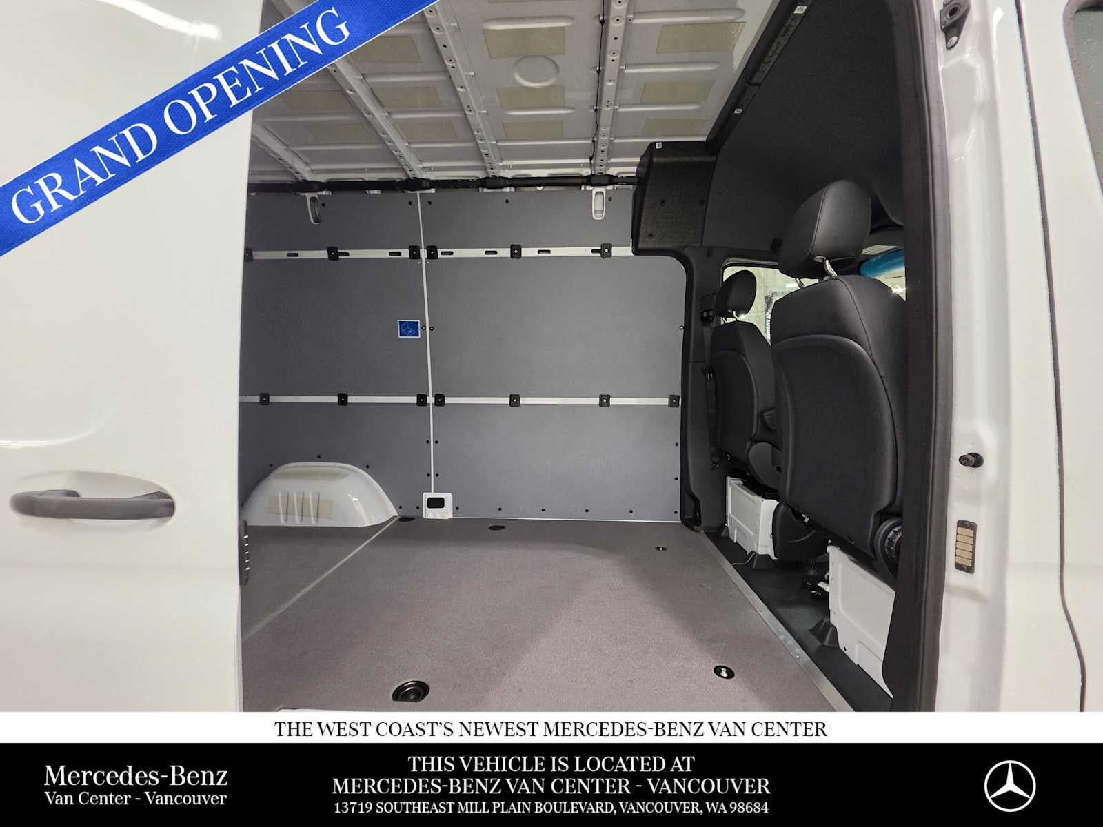 2026 Mercedes-Benz Sprinter 2500 Standard Roof I4 Diesel 144" RWD