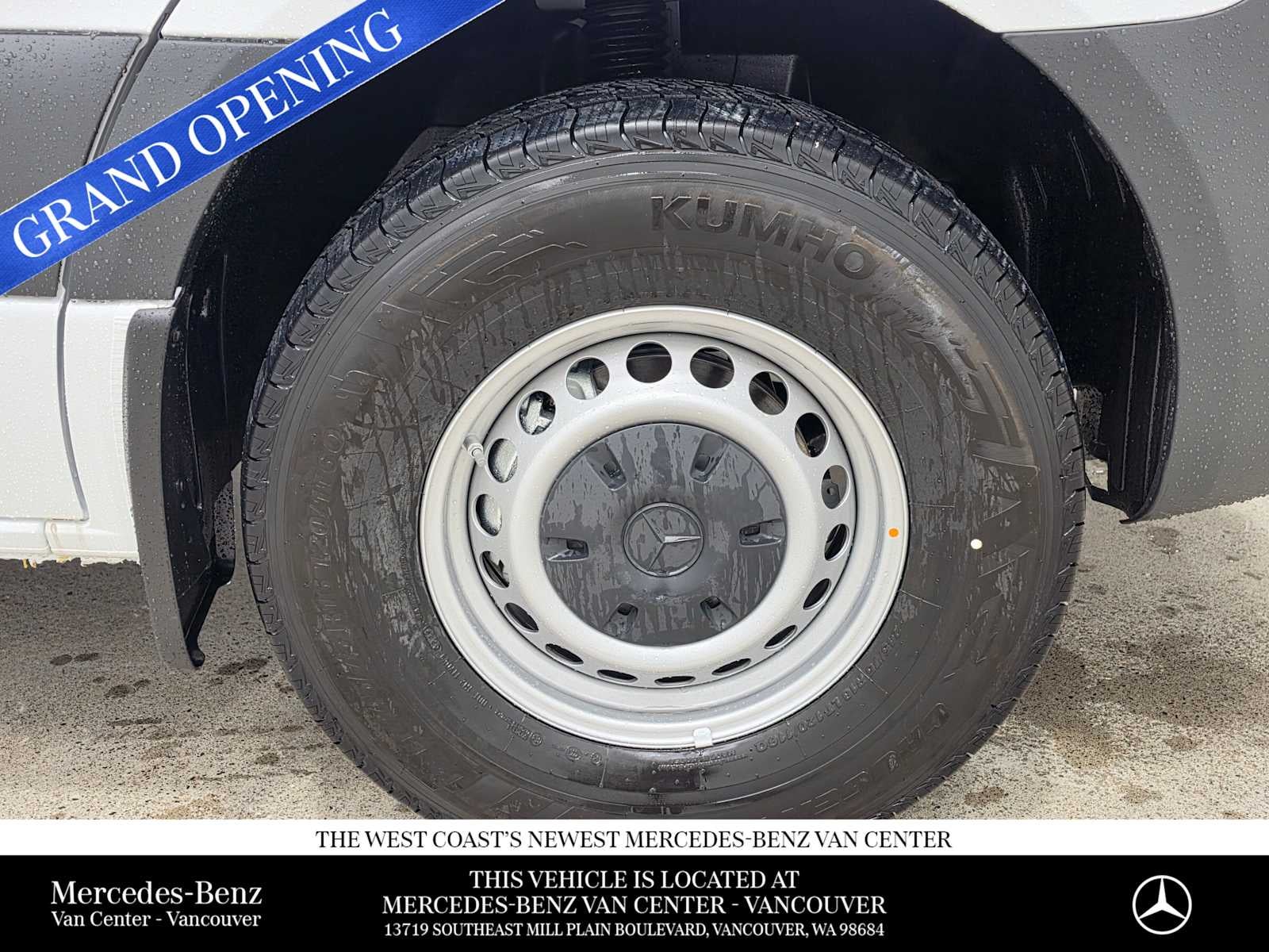 2026 Mercedes-Benz Sprinter 2500 Standard Roof I4 Diesel 144" RWD