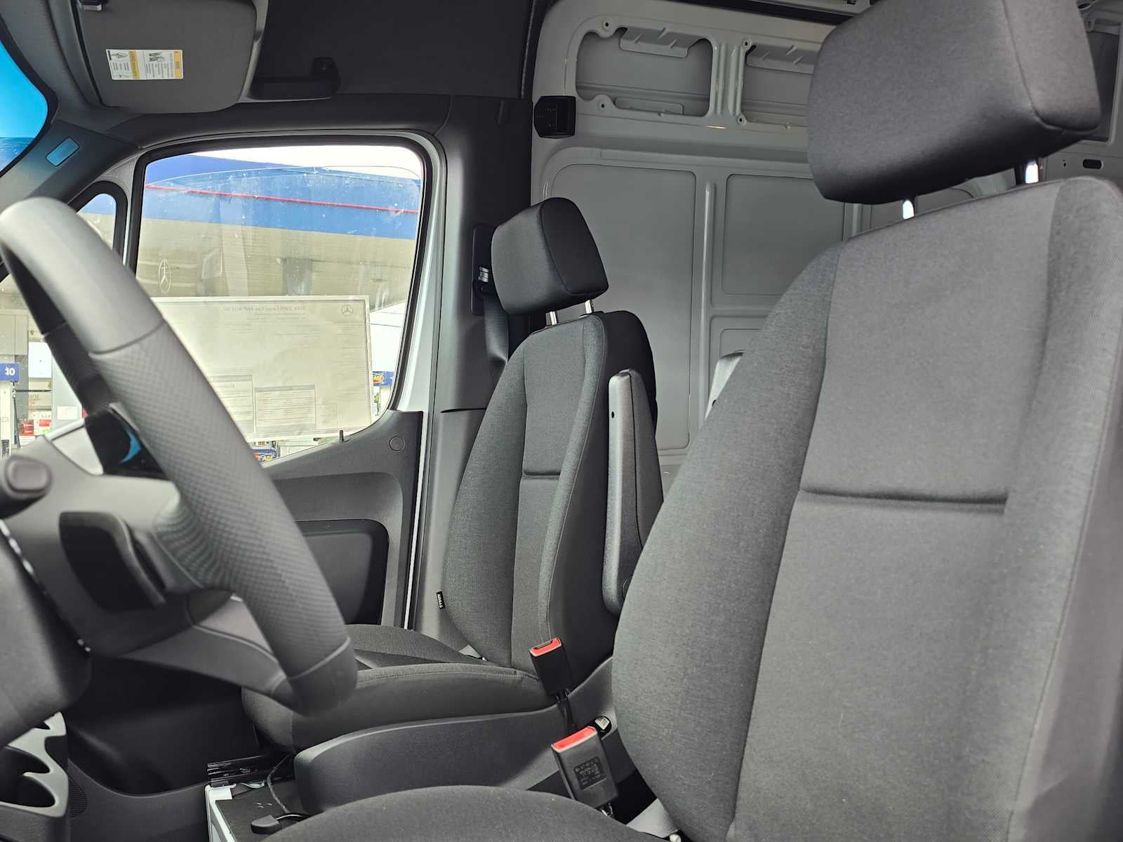 2026 Mercedes-Benz Sprinter 2500 Standard Roof I4 Diesel 144" RWD