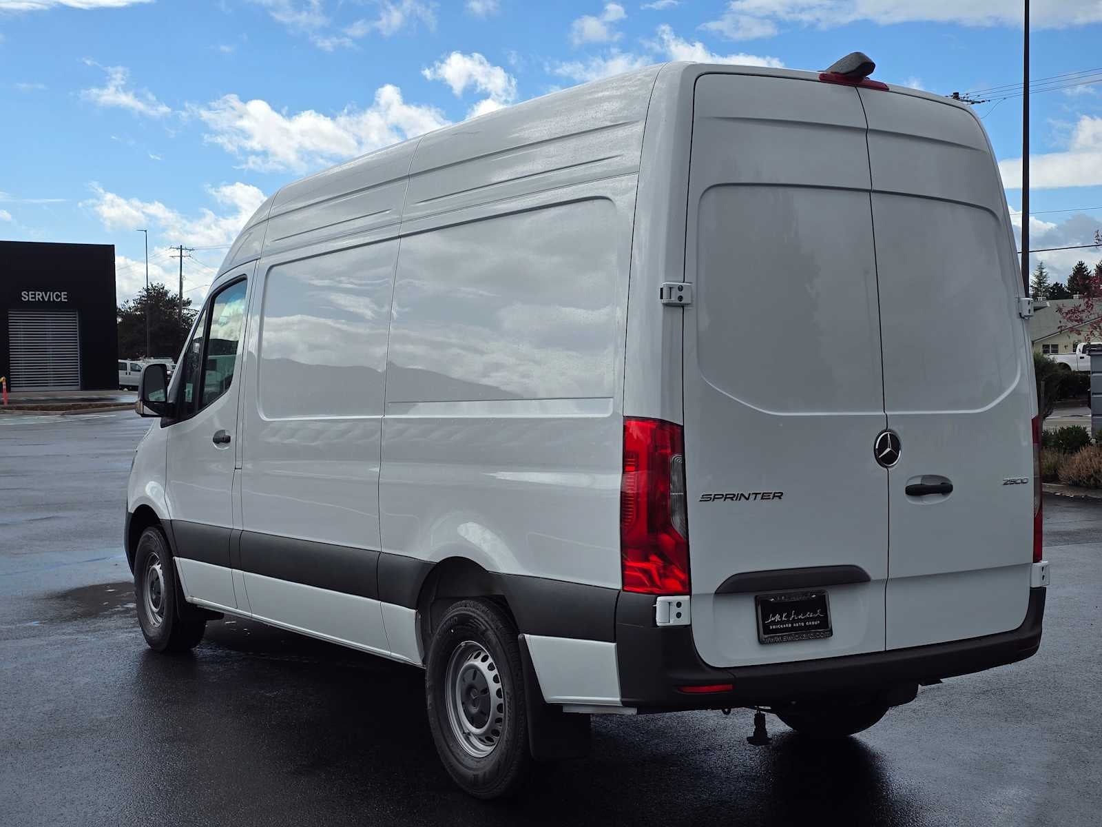 2026 Mercedes-Benz Sprinter 2500 Standard Roof I4 Diesel 144" RWD