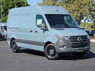 2026 Mercedes-Benz Sprinter 2500 Standard Roof I4 Diesel 144" RWD