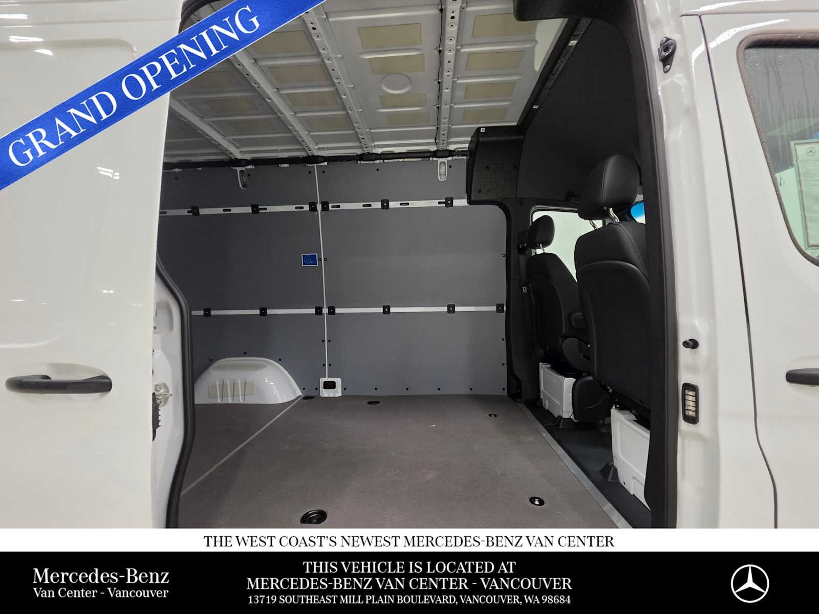2026 Mercedes-Benz Sprinter 2500 Standard Roof I4 Diesel 144" RWD