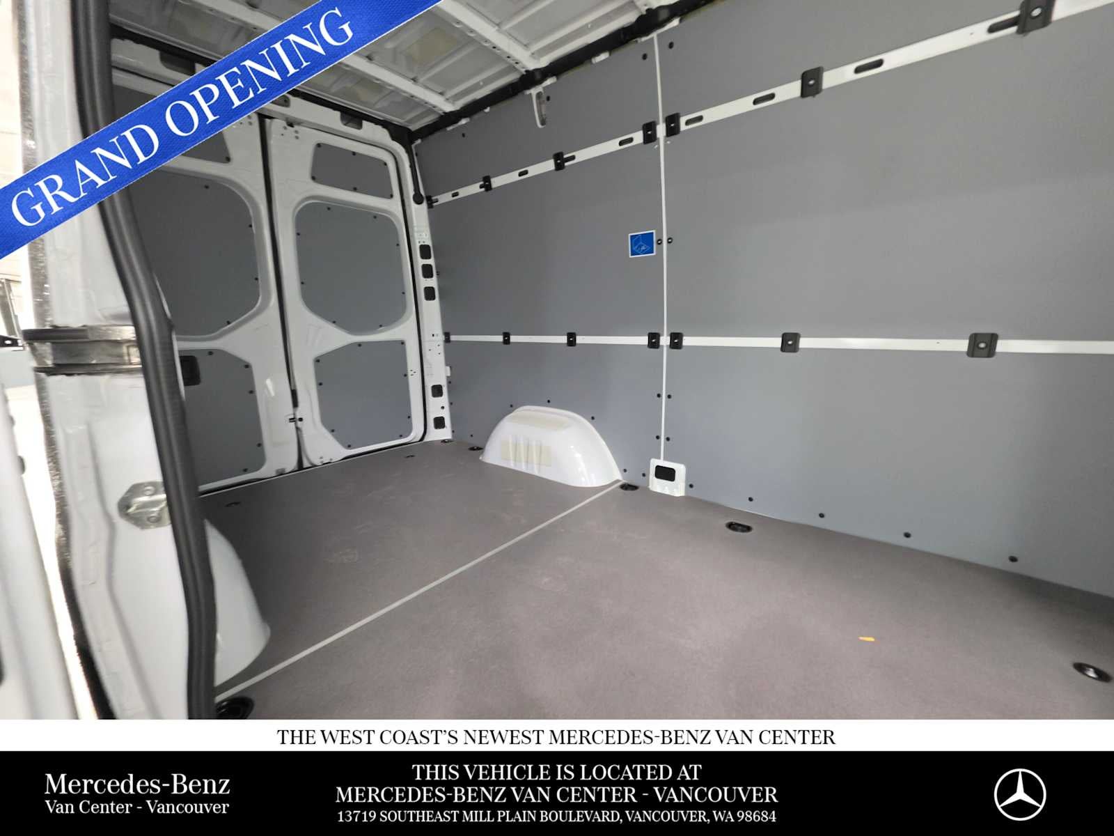 2026 Mercedes-Benz Sprinter 2500 Standard Roof I4 Diesel 144" RWD