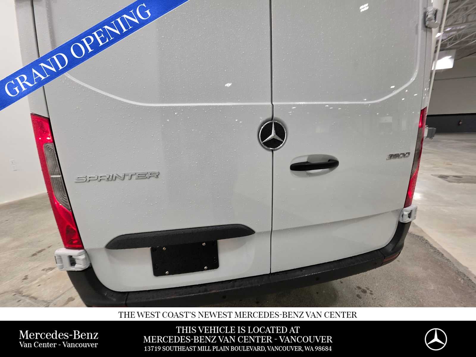 2026 Mercedes-Benz Sprinter 2500 Standard Roof I4 Diesel 144" RWD