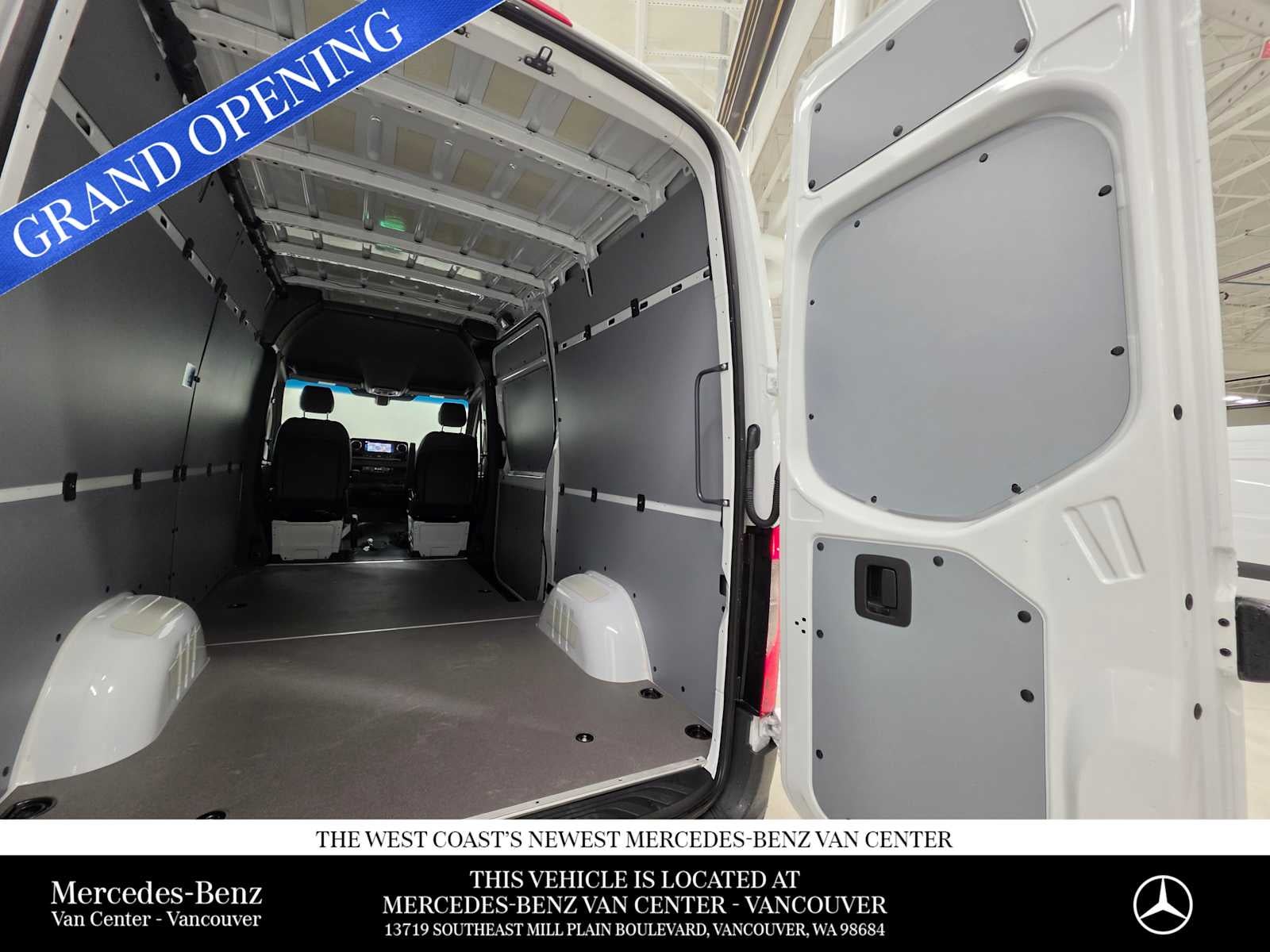 2026 Mercedes-Benz Sprinter 2500 Standard Roof I4 Diesel 144" RWD