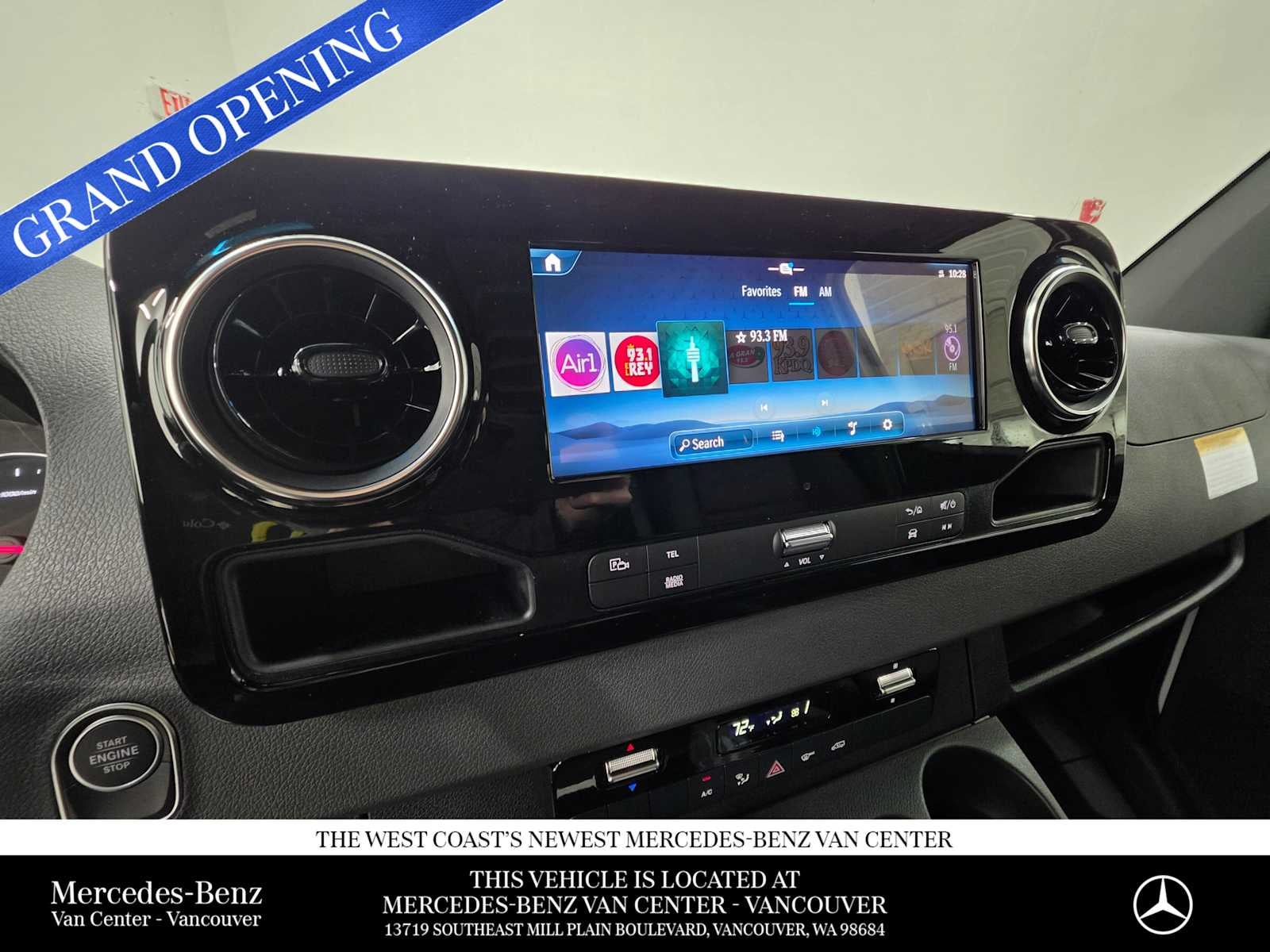 2026 Mercedes-Benz Sprinter 2500 Standard Roof I4 Diesel 144" RWD