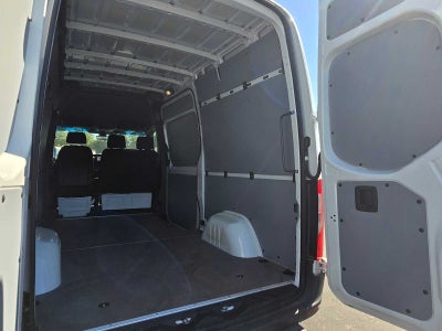 2026 Mercedes-Benz Sprinter Cargo Van 2500 Standard Roof I4 Diesel HO 144" RWD