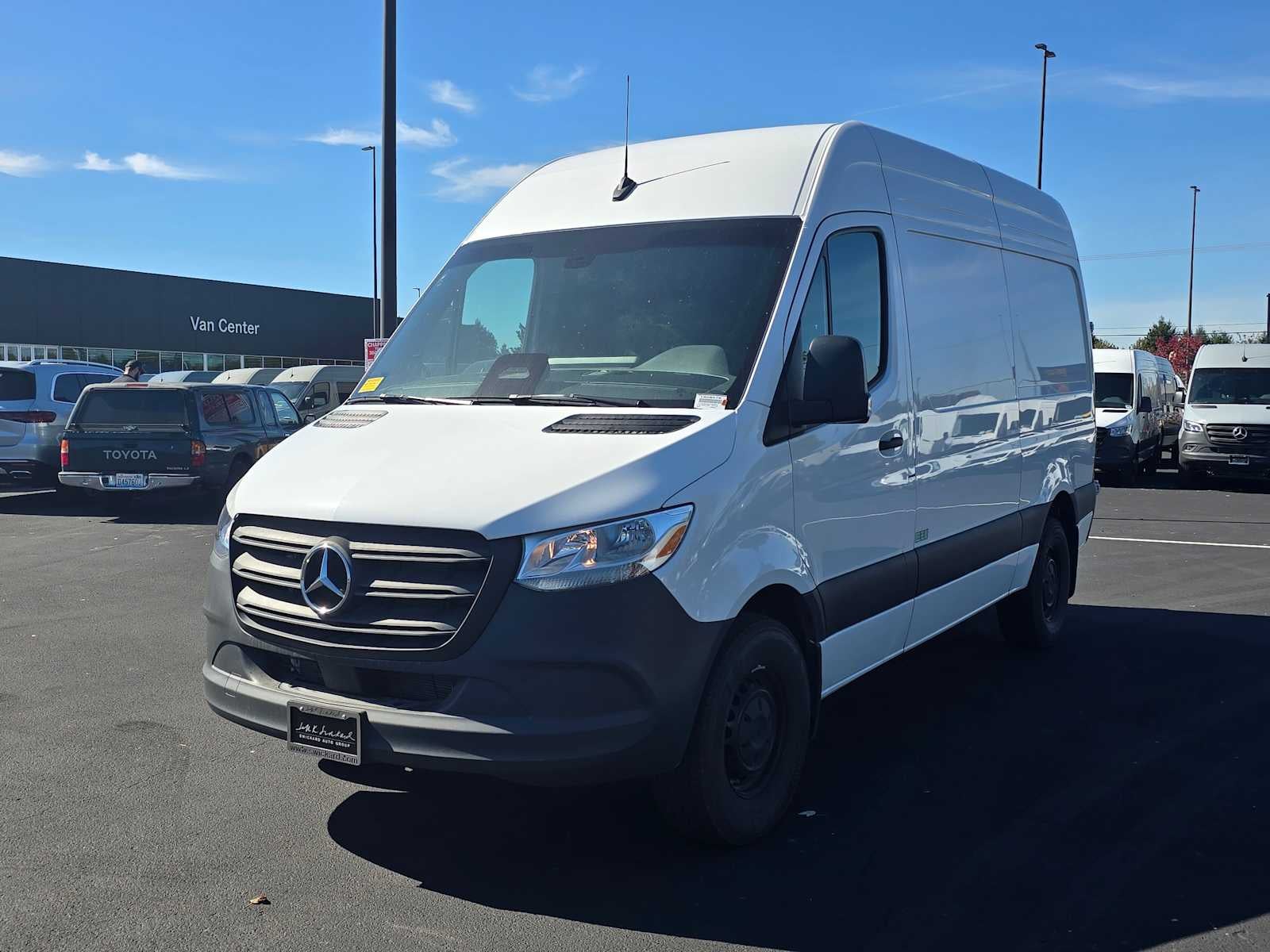 2026 Mercedes-Benz Sprinter Cargo Van 2500 Standard Roof I4 Diesel HO 144" RWD