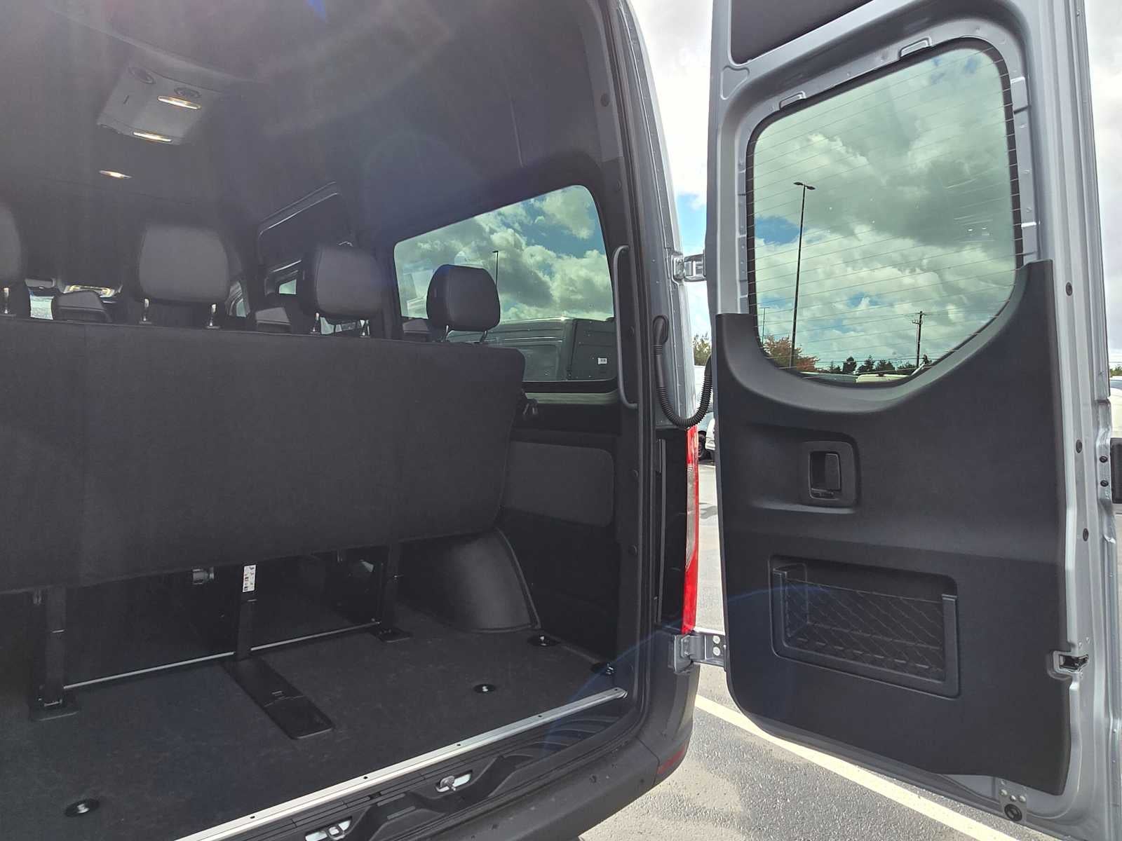 2026 Mercedes-Benz Sprinter 2500 Standard Roof I4 Diesel HO 144" AWD